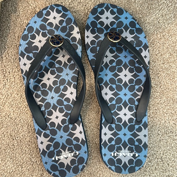 Shoes - Coach flip flops